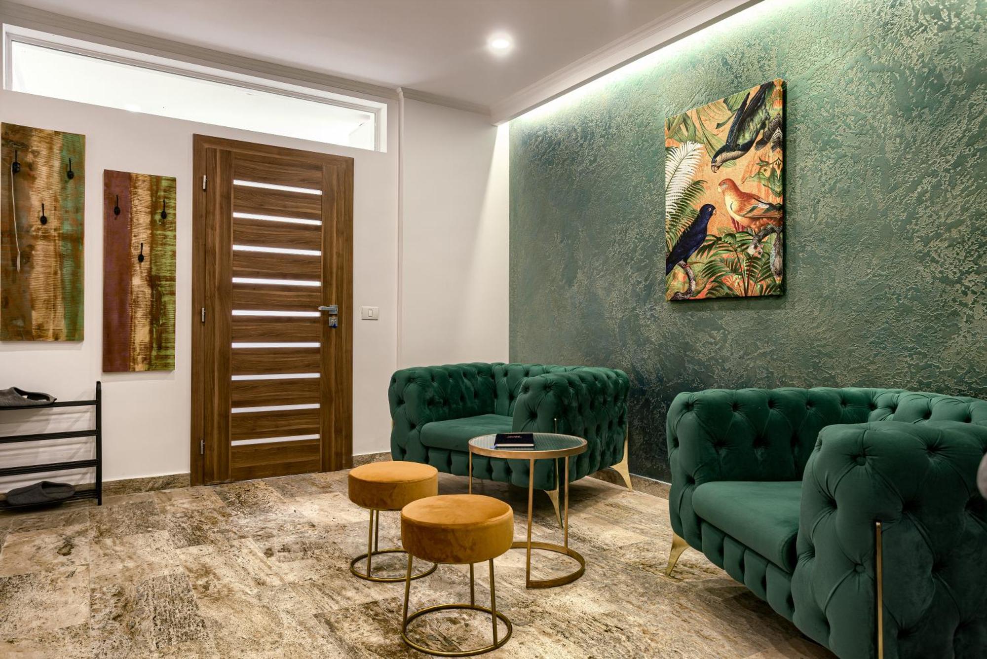 Sika Palladium Garden & Spa Central Apartment Arad Ngoại thất bức ảnh