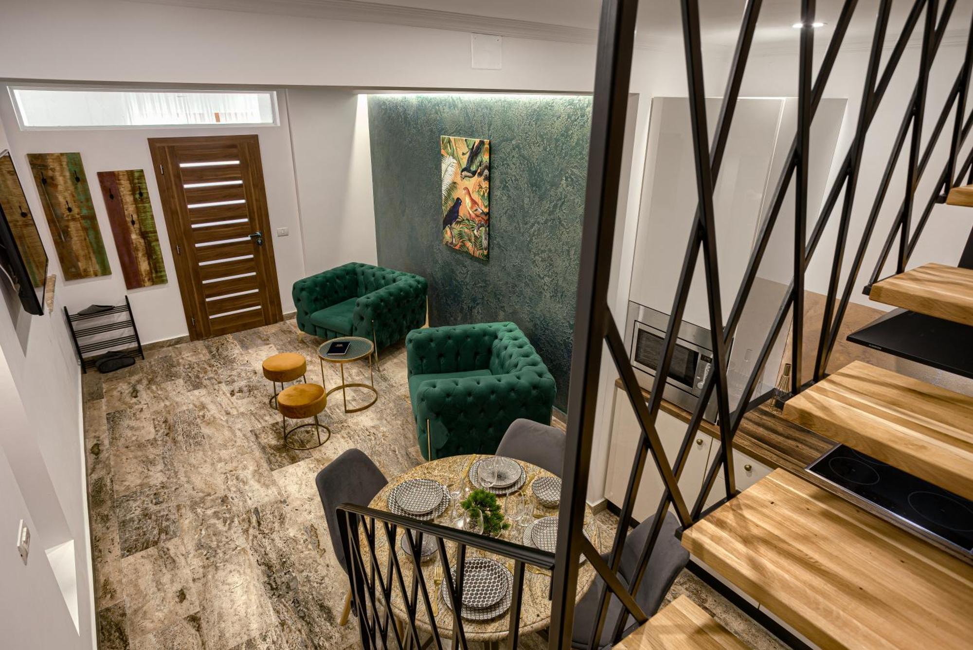 Sika Palladium Garden & Spa Central Apartment Arad Ngoại thất bức ảnh